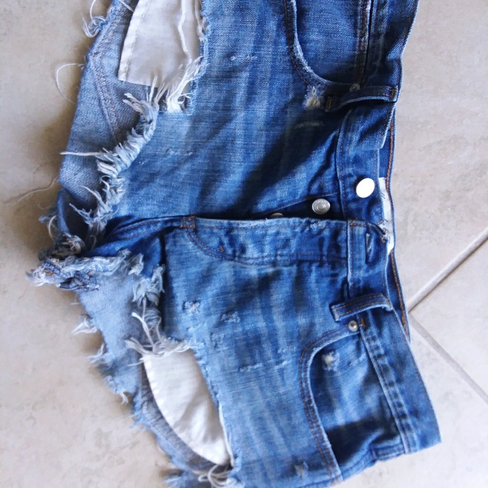 Womens Abercrombie Fitch sort size 12